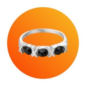 Roestvrijstalen ring met zirkoonstenen in XOXOXO-design.
